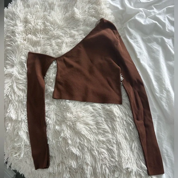 Zara Brown One-Shoulder Top - Picture 2 of 2